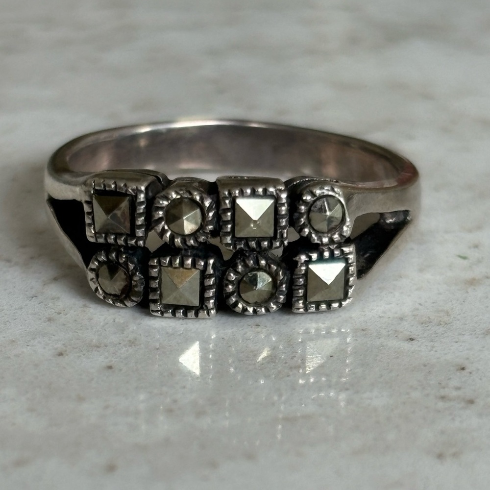 Sterling Silver Marcasite Ring - Squares & Circles Design, Size 7.5